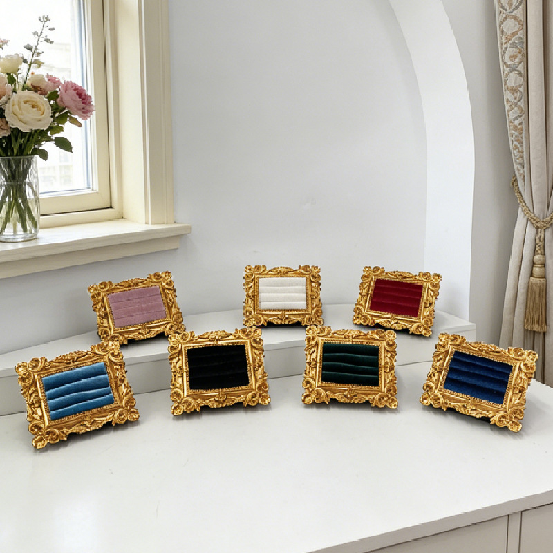 Винтажная подставка для колец  – обзор и цена Resin Art Frame